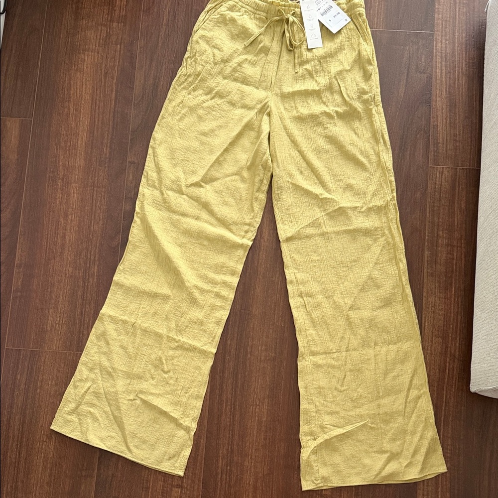 Zara Wide Leg Pants in Light Yellow